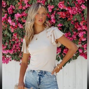 Vici Reece Ruffle Tee - Beige
